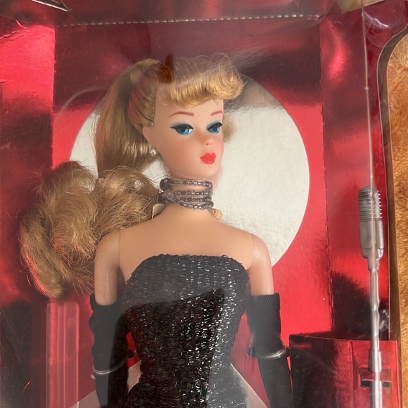 1994 REPRODUCTIONS BARBIE IN THE SPOTLIGHT! - Picture 2 of 4